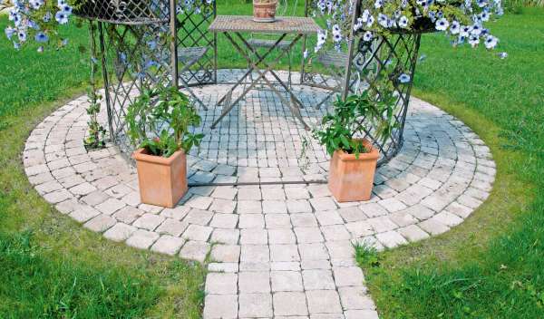 Frühwald Via Roma térkő antracit