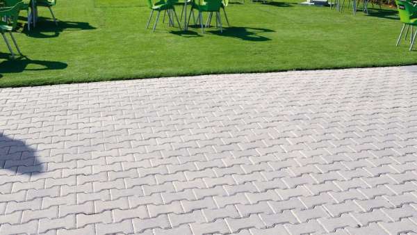 Frühwald Behaton térkő - Szürke