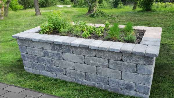 Frühwald Petra falazókő - Szürke